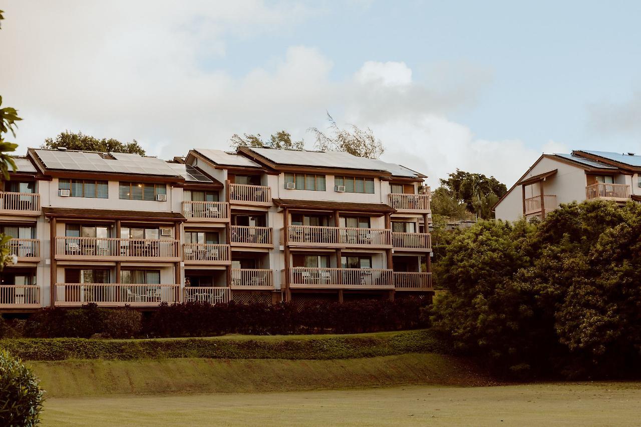 Banyan Harbor Aparthotel Lihue Exterior photo