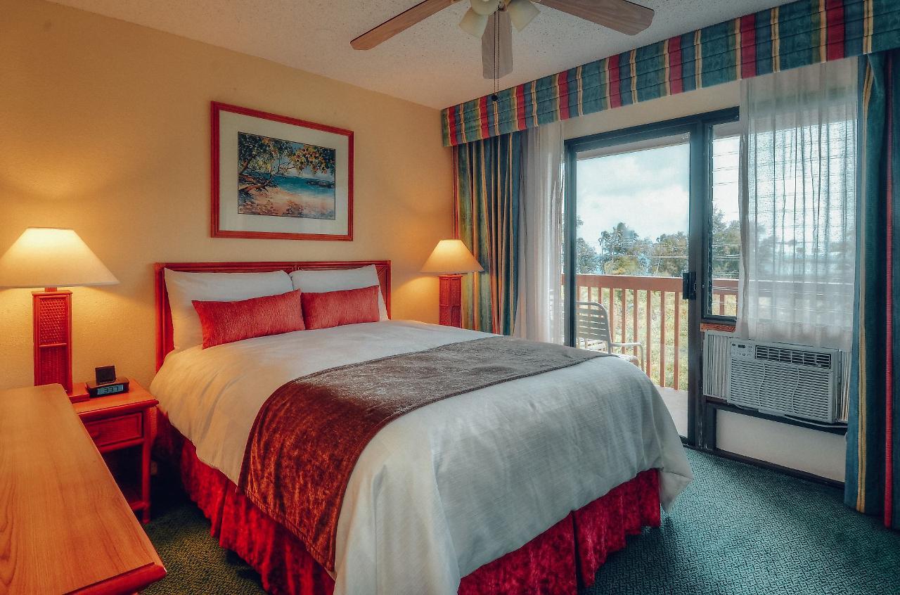 Banyan Harbor Aparthotel Lihue Exterior photo